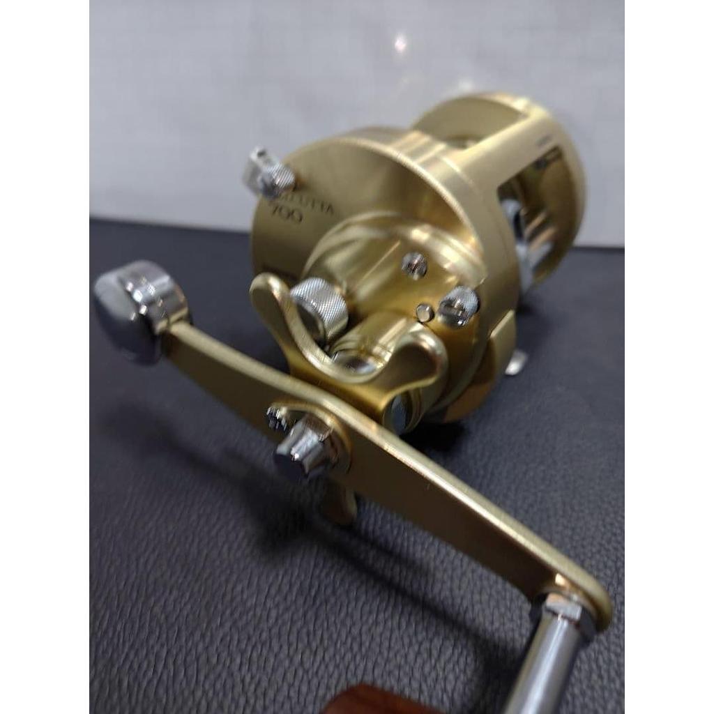 Used SHIMANO CALCUTTA 700 double shaft reel