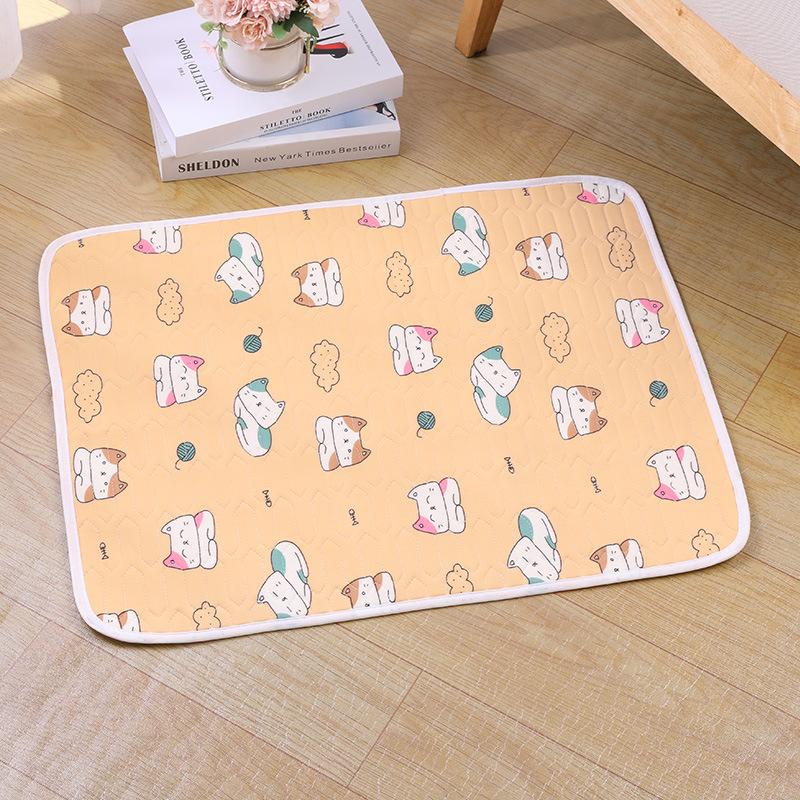 Pet Summer Cooling Ice Silk Latex Pad Dog Cat Cooling Sleeping Mat Anti Slip Point Rubber Bottom Floor Sofa Blanket Pet Supplies