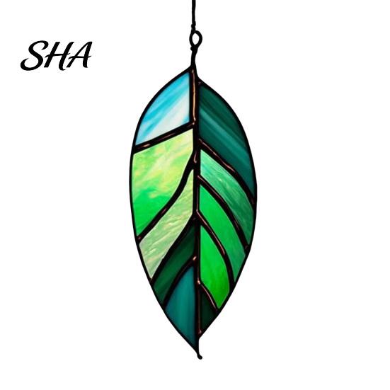 Transparent Acrylic Leaf Hanging Pendant, Waterproof Sunproof Window Hanging, Decorative Four-leaf Clover Pendant Ornament with Colorful Light Effects
