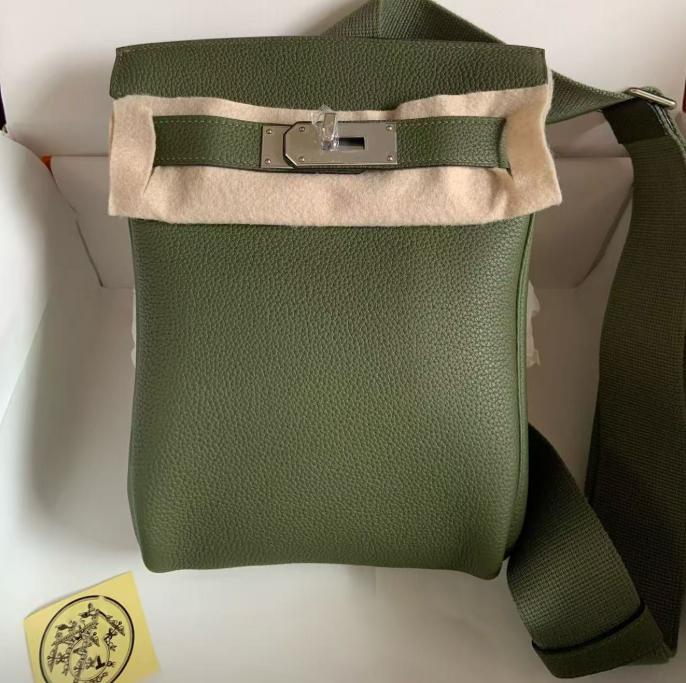 Bolsa Transversal Sense de Alta Qualidade com Camada Superior de Pele de Cordeiro para Mulheres Grande Capacidade Estilo Versátil Nova Chegada