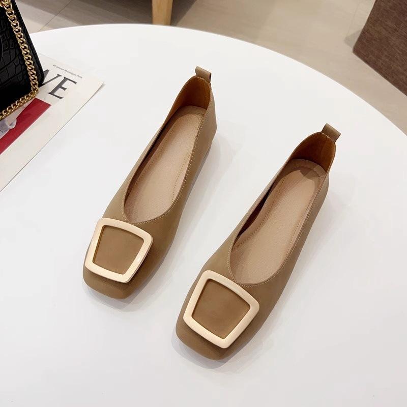 

Весна и лето новая обувь мягкая кожа квадратный носок толстый каблук мелкий вырез универсальные низкий каблук одинарная обувь женская абрикосовая один шаг 40 хаки