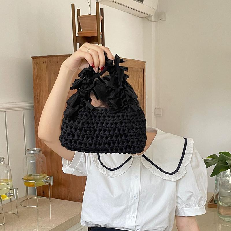 Fashion Solid Color Women's Knitted Small Handbag Woven Luxury Design Tassel Shoulder Bag Wrist Bag