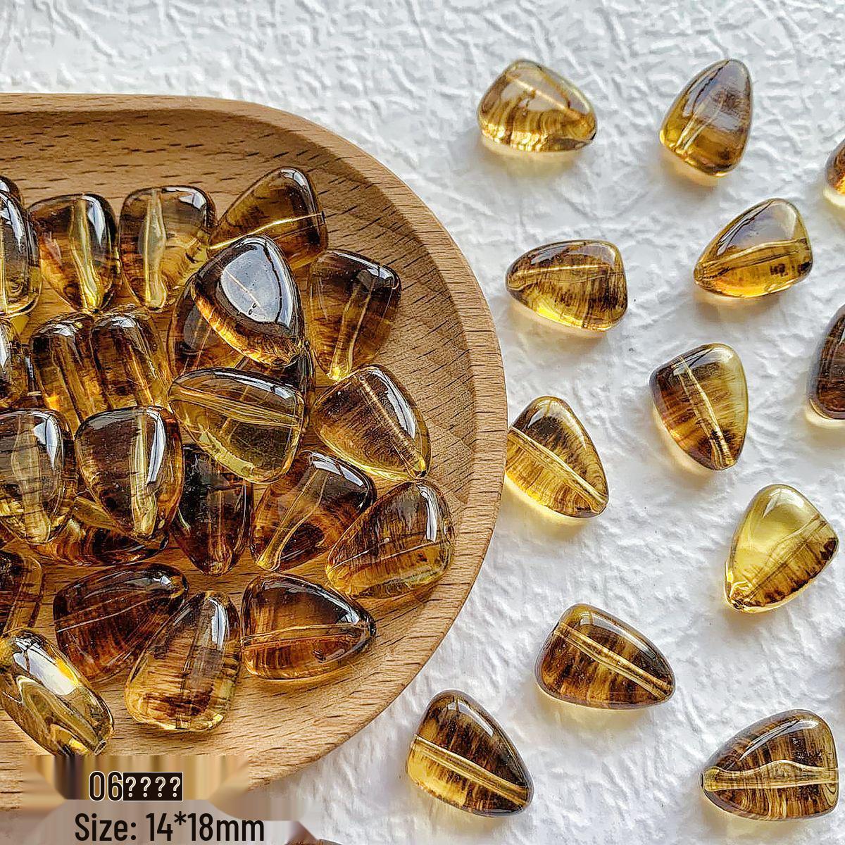 

Янтарный Круглый Треугольник Ретро Акриловый Набор для DIY Браслета из Бусин