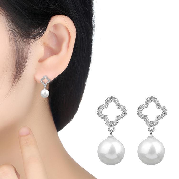 Qiaolanxuan Korean-Style Silver Four-Leaf Clover Pearl Earrings for Women, European and American Fashion