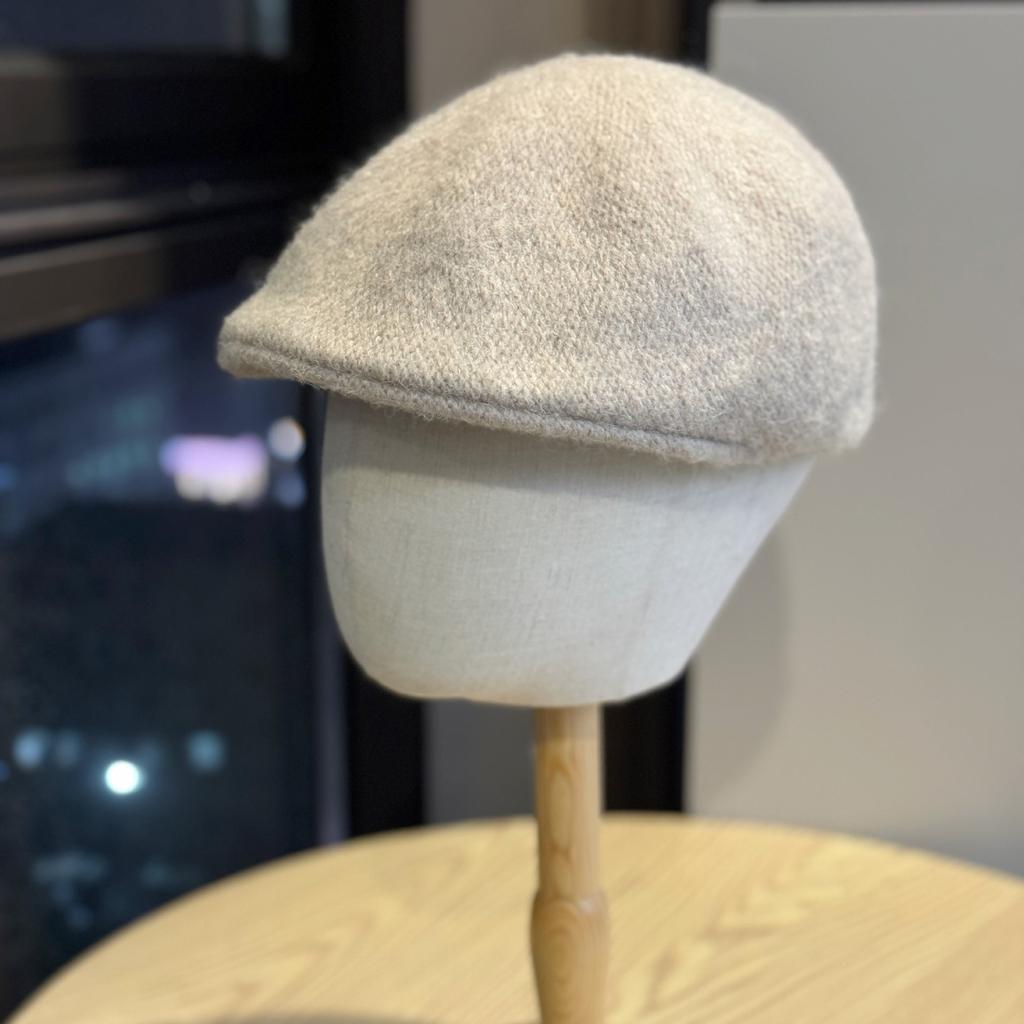 Embroidered Letter R Shaped Beret Hat for Women in Autumn and Winter Cashmere Blend Warm Reverse Wear Forward Hat