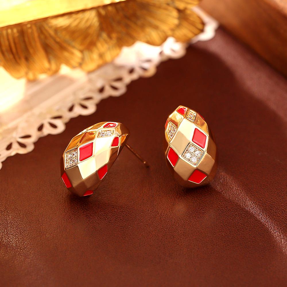 Elegant Gold-Plated Copper Zircon Rhombus Drop Earrings: Unique Fashion Design for Women