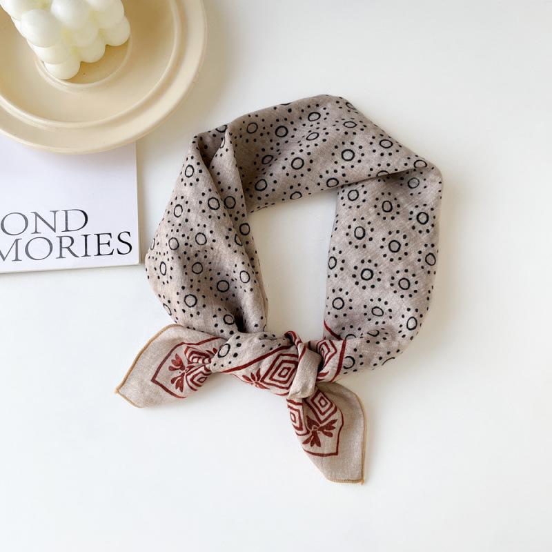 Bavlněný a lněný malý čtvercový šátek Šátek pro ženy na jaro a podzim Léto Korejský styl Foto Móda Všestranný šátek na hlavu Šátek