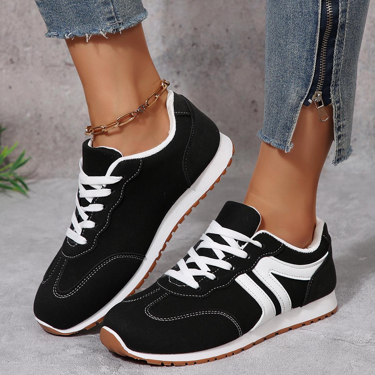 

Large size women s retro casual round head sports running flat baseplate shoes 43 чорний