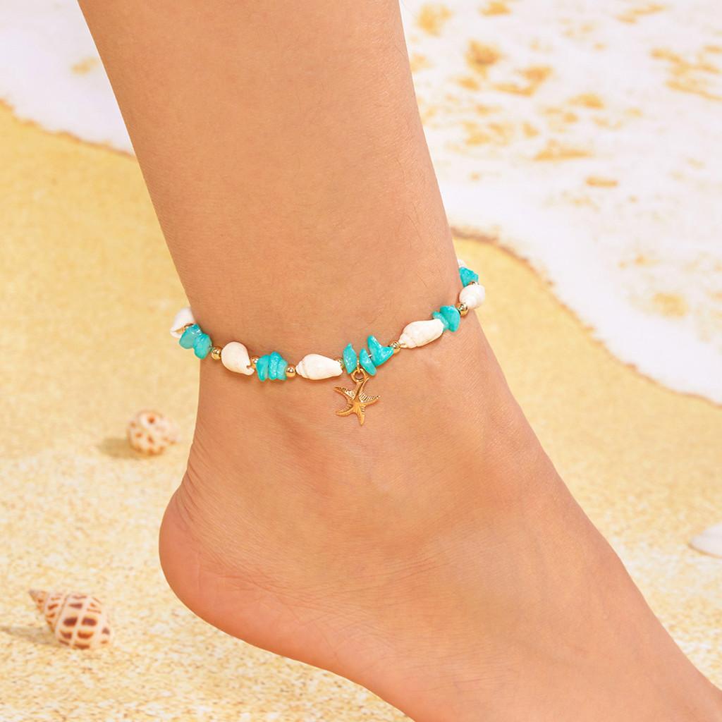 Ocean Style Shell Beaded Necklace For Women With Geometric Pendant And Alloy Material