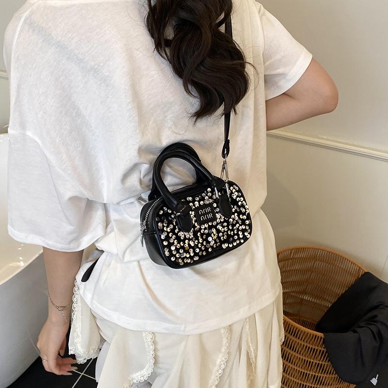 Personalized Sequined Small Bag 2025 New European and American Fashion Niche Handbag Women's Versatile Messenger Pillow Bag Tide