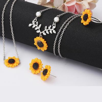 5Pcs/Set Fashion Sunflower Pendant Necklace Stud Earrings Ring Bracelet Jewelry