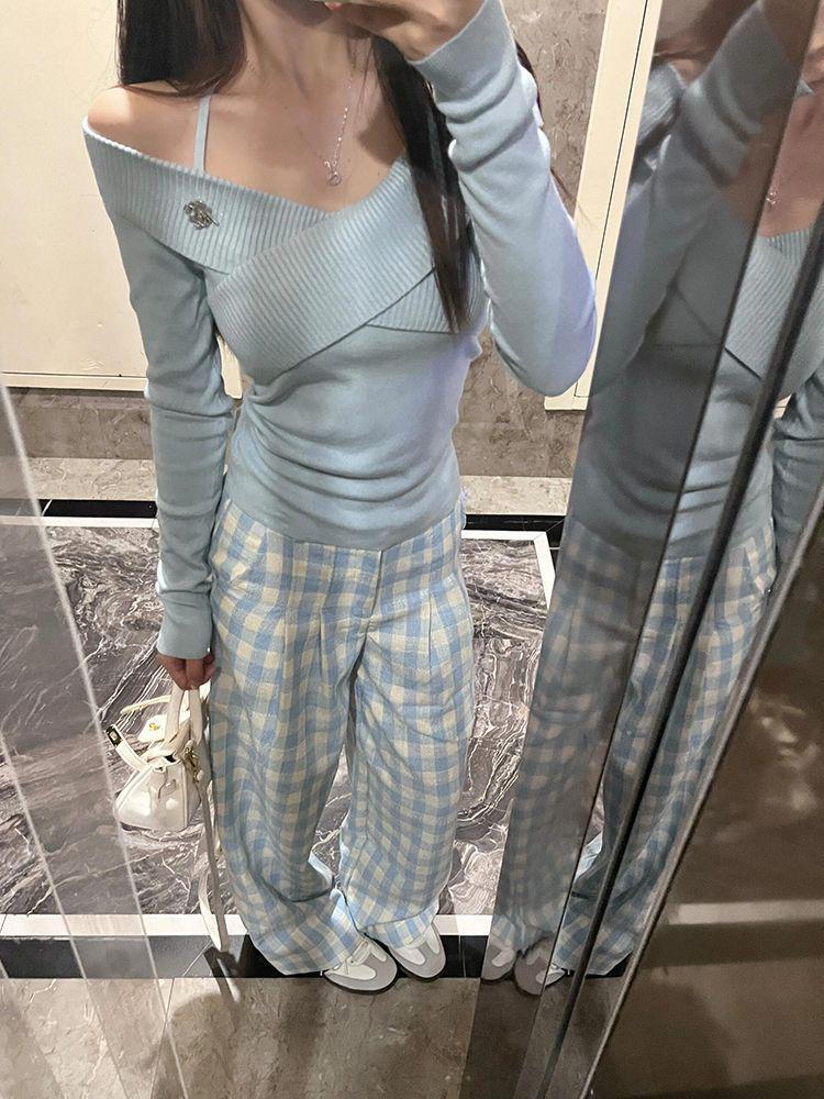 French Slim Fit Off-Shoulder Sweater: Solid Color, Irregular Knit Design for Women - Autumn/Winter Collection
