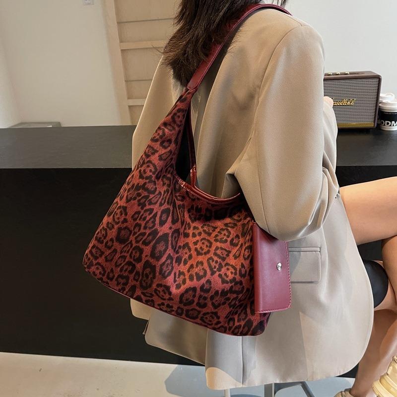 Retro fashion leopard print tote bag trendy casual large capacity shoulder bag new women's bag armpit bag
