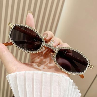 Occhiali da Sole da Donna con Montatura Ovale Interamente Diamantata, Senso di Alta Gamma, per Scattare Foto, Styling, Occhiali da Sole Retrò 9882-1