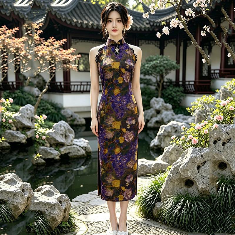 Purple sleeveless neck-hanging national style new Chinese long cheongsam improved young 1011 new women's high-end dress