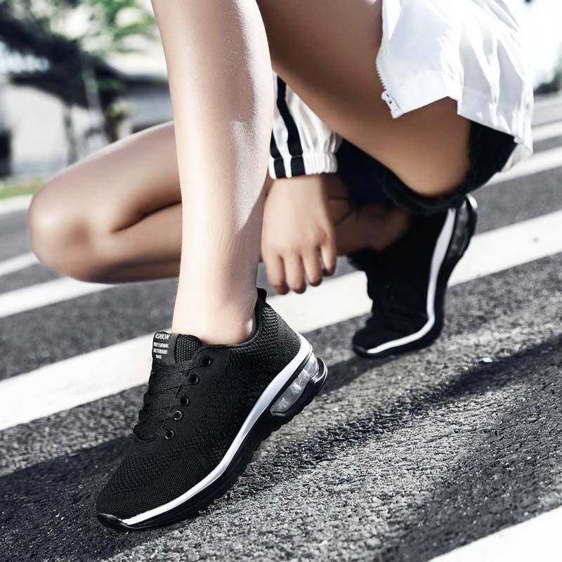 Women Men Sports Shoes Unisex Fashion Running Shoes Lovers Shoes Comfortable Breathable Mesh Shoes