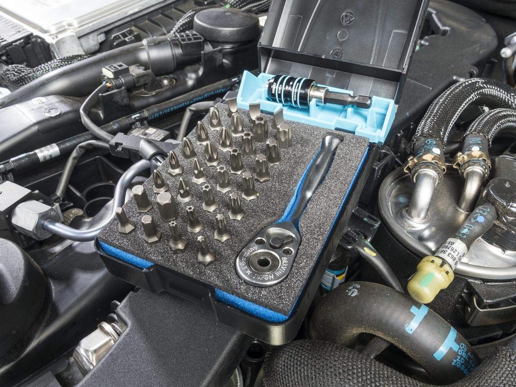 HAZET Bit Set with Ratchet Set Imported from Handle, 6.35mm (1/4") Drive, 33-Piece [Officially Japan] 863MBIT/33