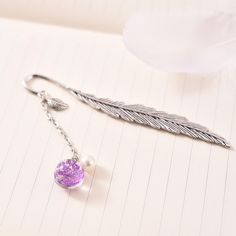 Novelty Dry Flower Bookmark Retro Ball Pendant Book Label For Girls Vintage Jewelry Kids Gift Stationery Book Accessories