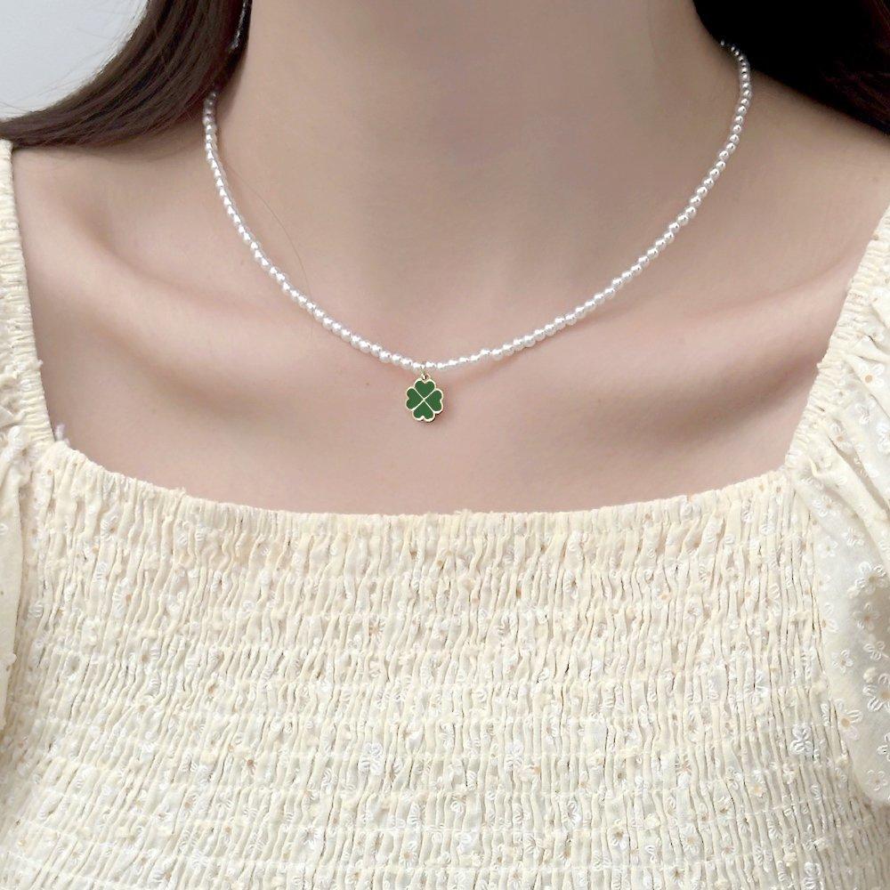 Lucky Four-Leaf Clover Pearl Necklace (2 Colors)