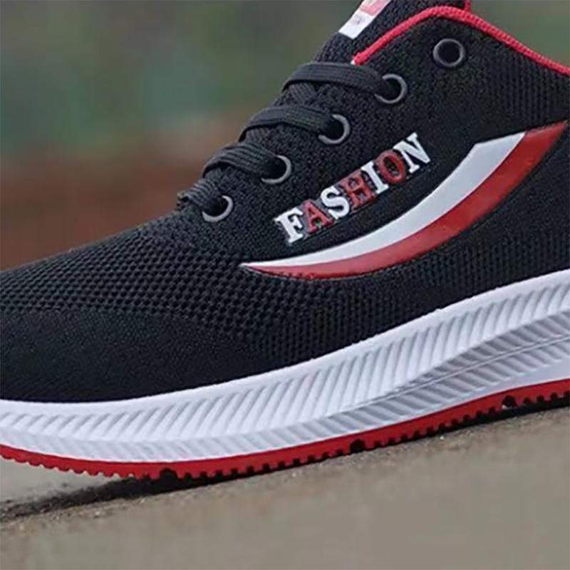 Black Sports Shoes Mesh Breathable Men's Clearance Shoes Soft Soled Non Slip Shoes New Fashion Spring Autumn