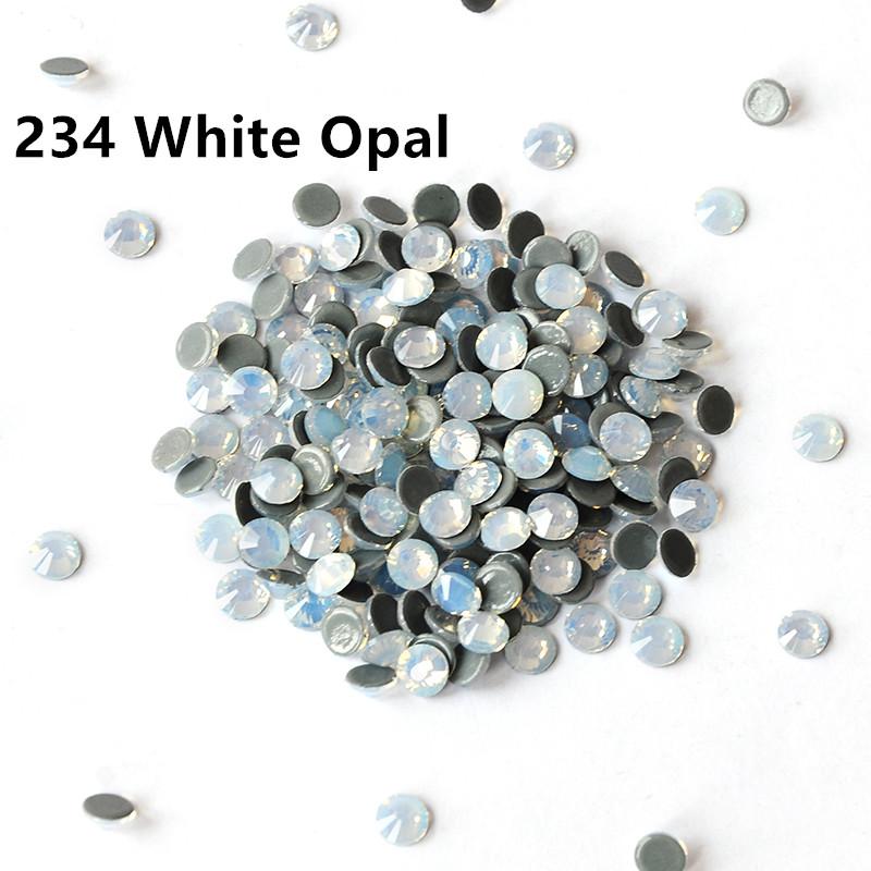 China Bulk Hot-fix Flat Back Rhinestones Bulk Crystal Glass Hotfix Rhinestones for Clothing Garment