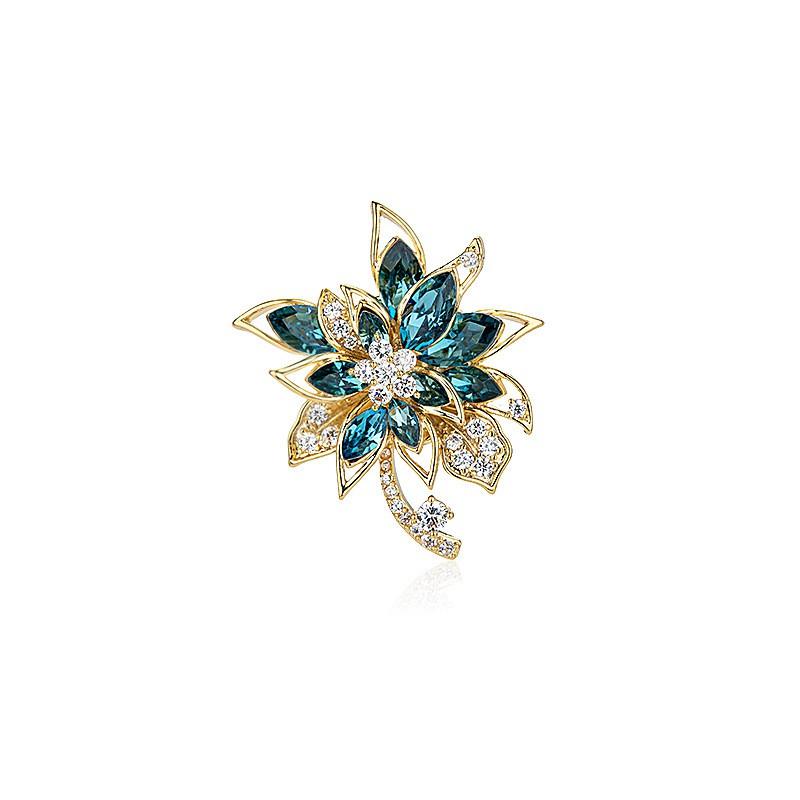 Womens Magnetic Brooch Elegant Alloy Lapel Pin Anti-Exposure Clip Coat Dress Fashionable Small Design