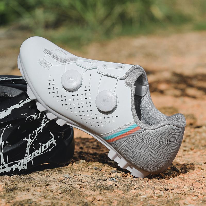 MTB Cycling Shoe Flat Pedal Bicycle Shoes Clit Man Cleat Shoes Bicycle Mountain Bike Shoe Racing Lock Footwear Cycling Sneaker