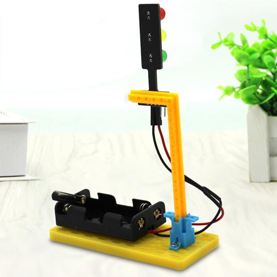 1Set Educational Kit Novelty Brain Development Handmade Traffic Light Technology Kit for Home