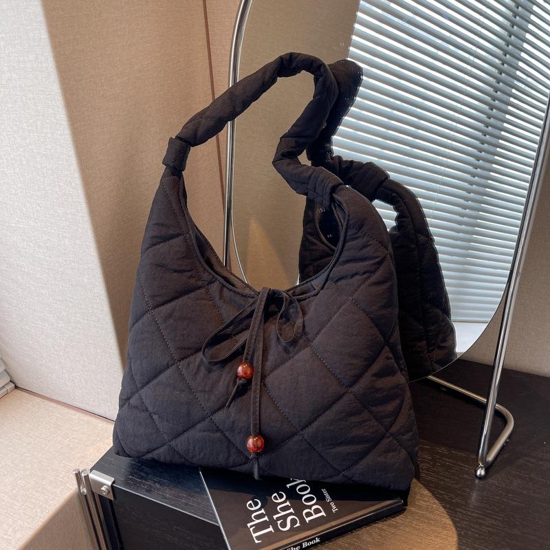 

Повседневная модная сумка через плечо с вышитыми ромбами, простая сумка для поездок на работу, ретро-сумка большой вместимости, женская сумка чёрный