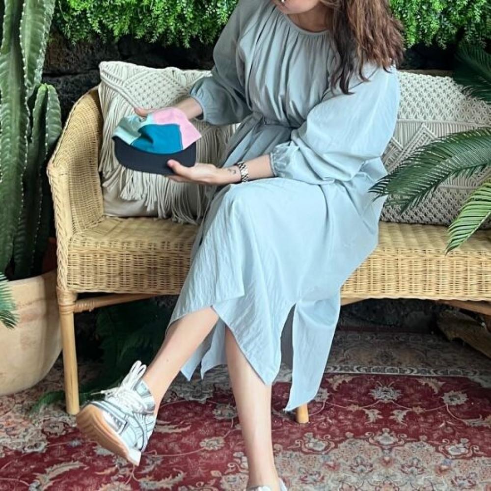 Dabimong Women Aileen Cool Sagrak Belt Slit Long Dress 2 Colors