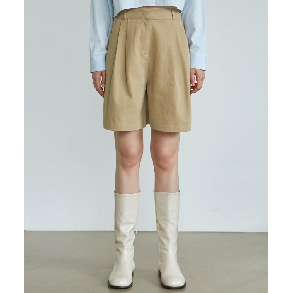 

NICKNICOLE PINTUCK COTTON SHORT PANTSBEIGE