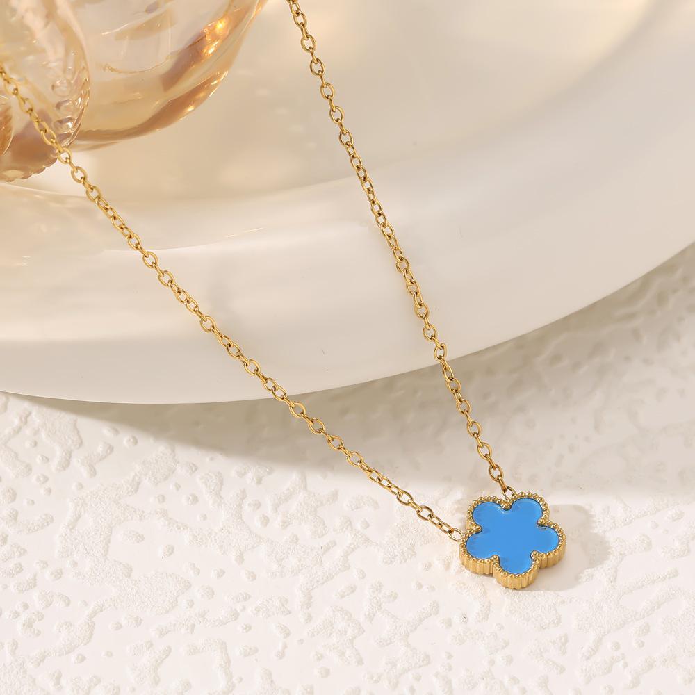 18K Gold Five-Petal Mother-of-Pearl Pendant Necklace for Women