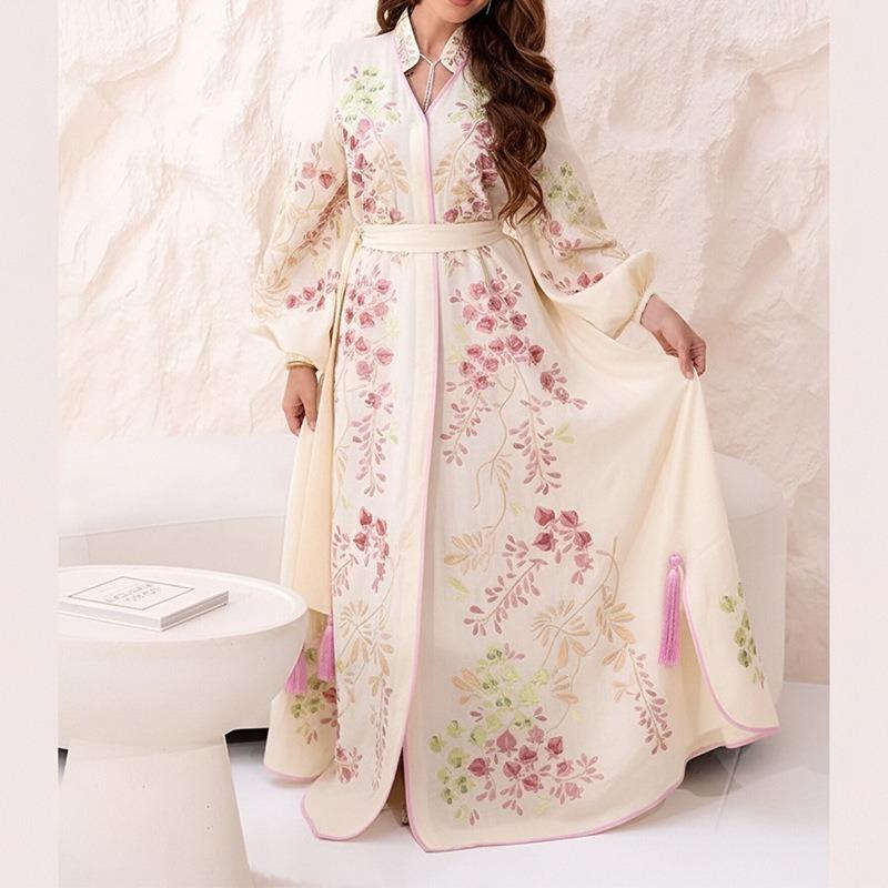 Women Vintage Palace V-neck Long Sleeved Printed Pendant Dress