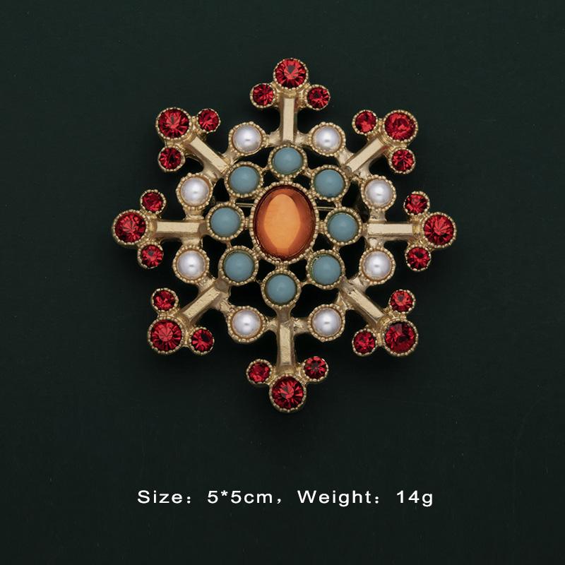 Baroque Vintage Gold Color Crystal Pearls Pin Brooches Gem Hollow Geometric Rectangle Brooch Collar for Women Jewelry