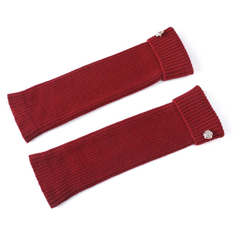 Cashmere Blend Women's Solid Color Knitted Socks with Nail Buckle Grip Edge for Winter Soft Warmth Stacking Ideal for Snow Boots