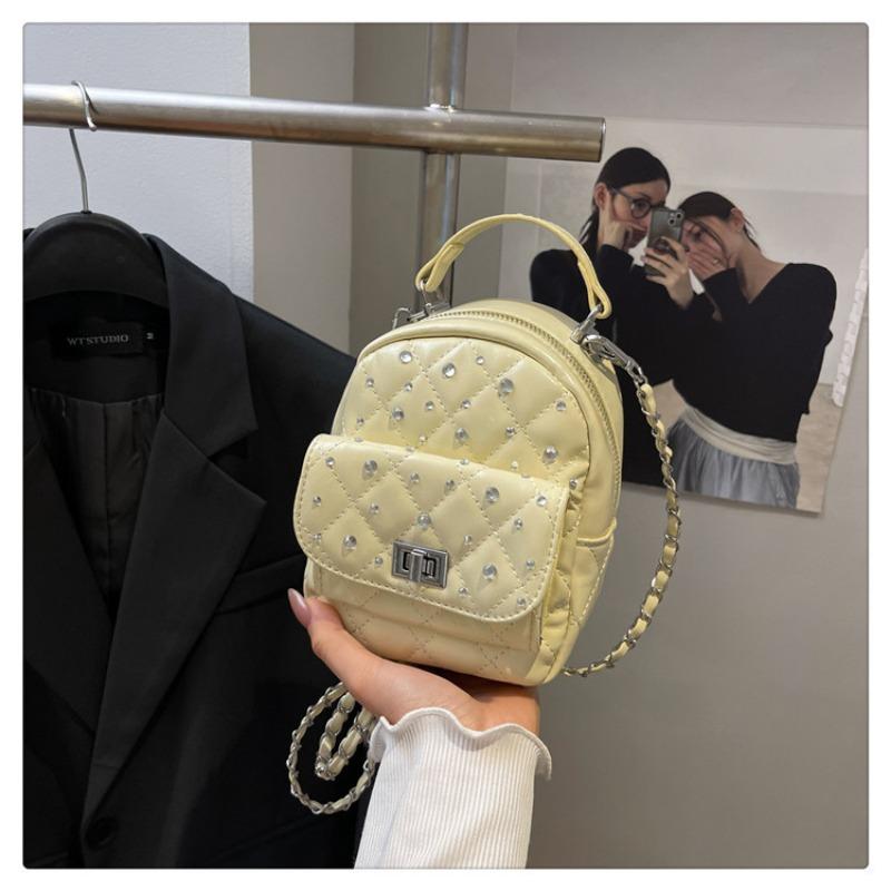Spring new retro premium diamond chain commuter backpack women's mini cute simple shoulder bag