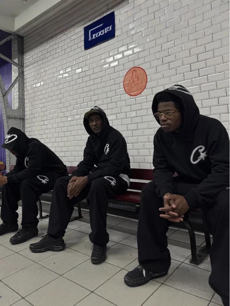 Corteiz Alcatraz C-Star Besticktes Hoodie und Fleece Jogginghosen Set