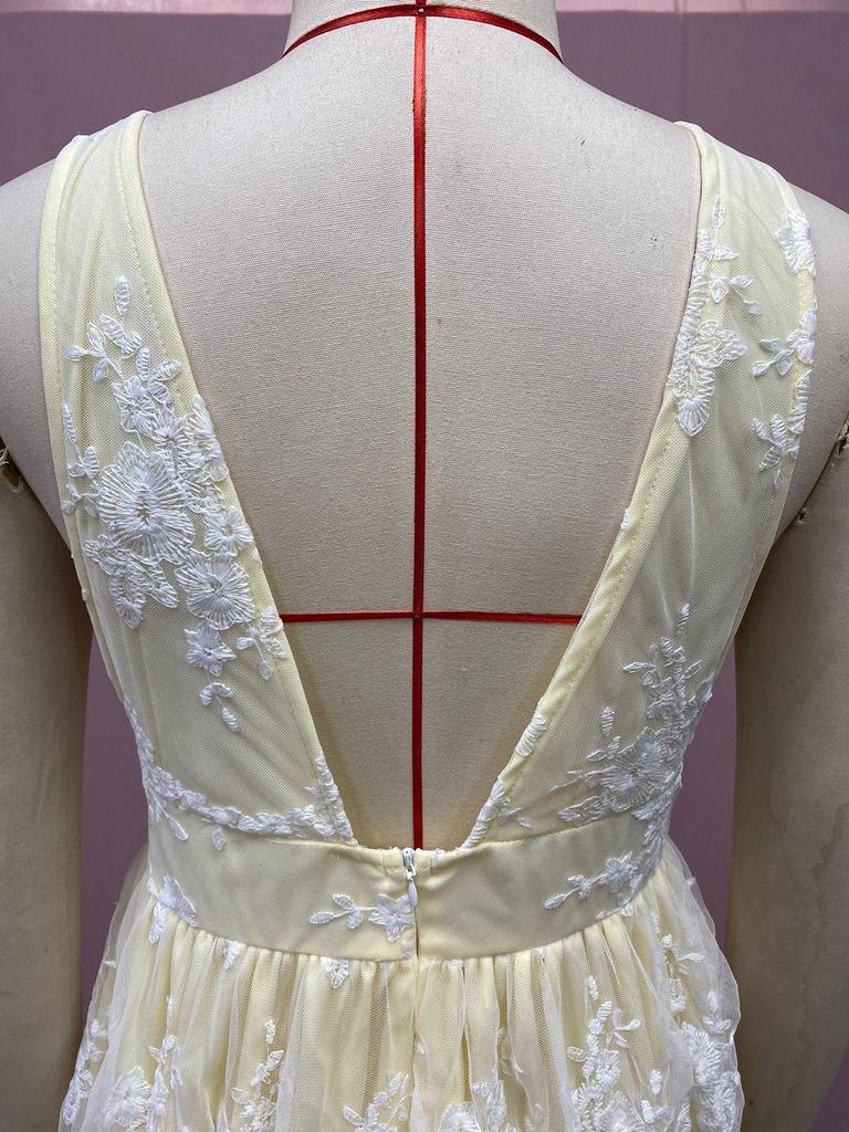 Summer 2025 European & American Women's Sexy Lace Deep V Sleeveless Evening Dress