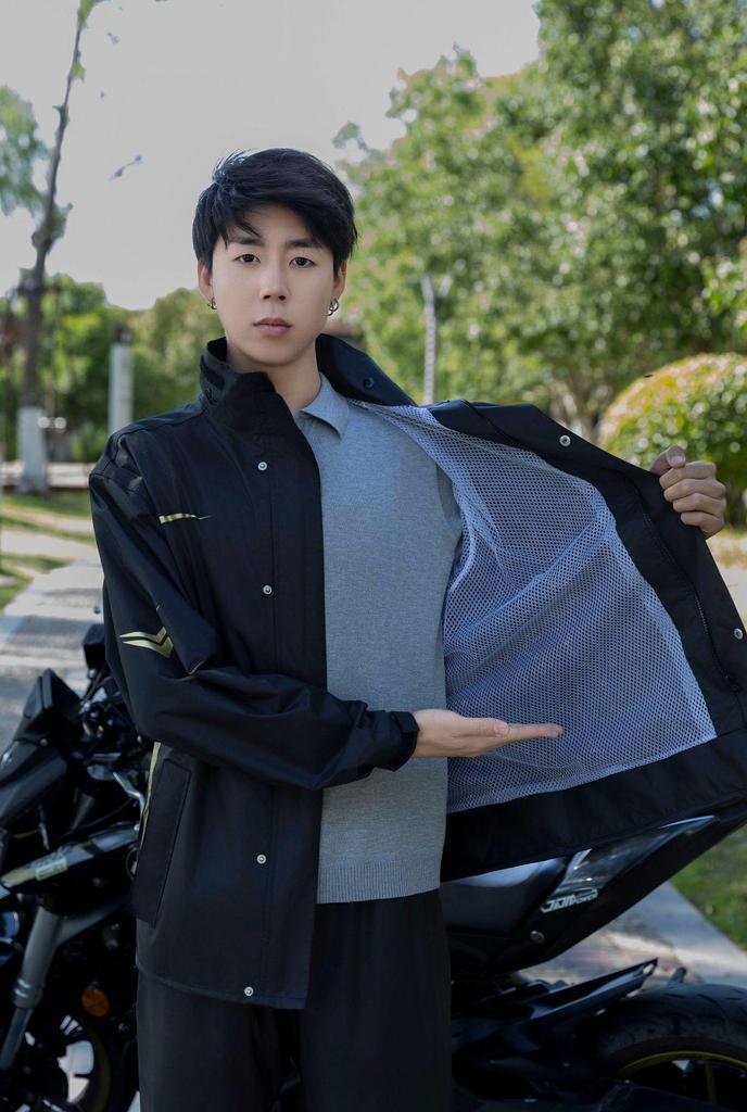 Men's Motorcycle Rain Suit - Heavy-Duty, Split-Type Full Body Outerwear for Riders