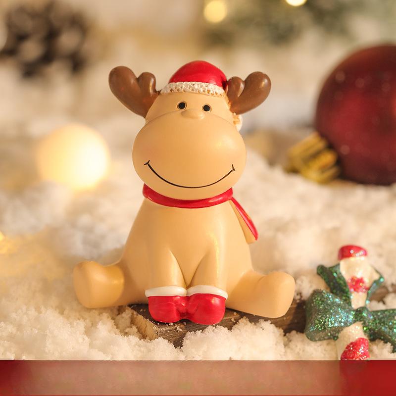 New Creative Christmas Ornaments for Elderly People Snowman Resin Small Ornaments Cartoon Scene Arrangement Decoration Gift Doll