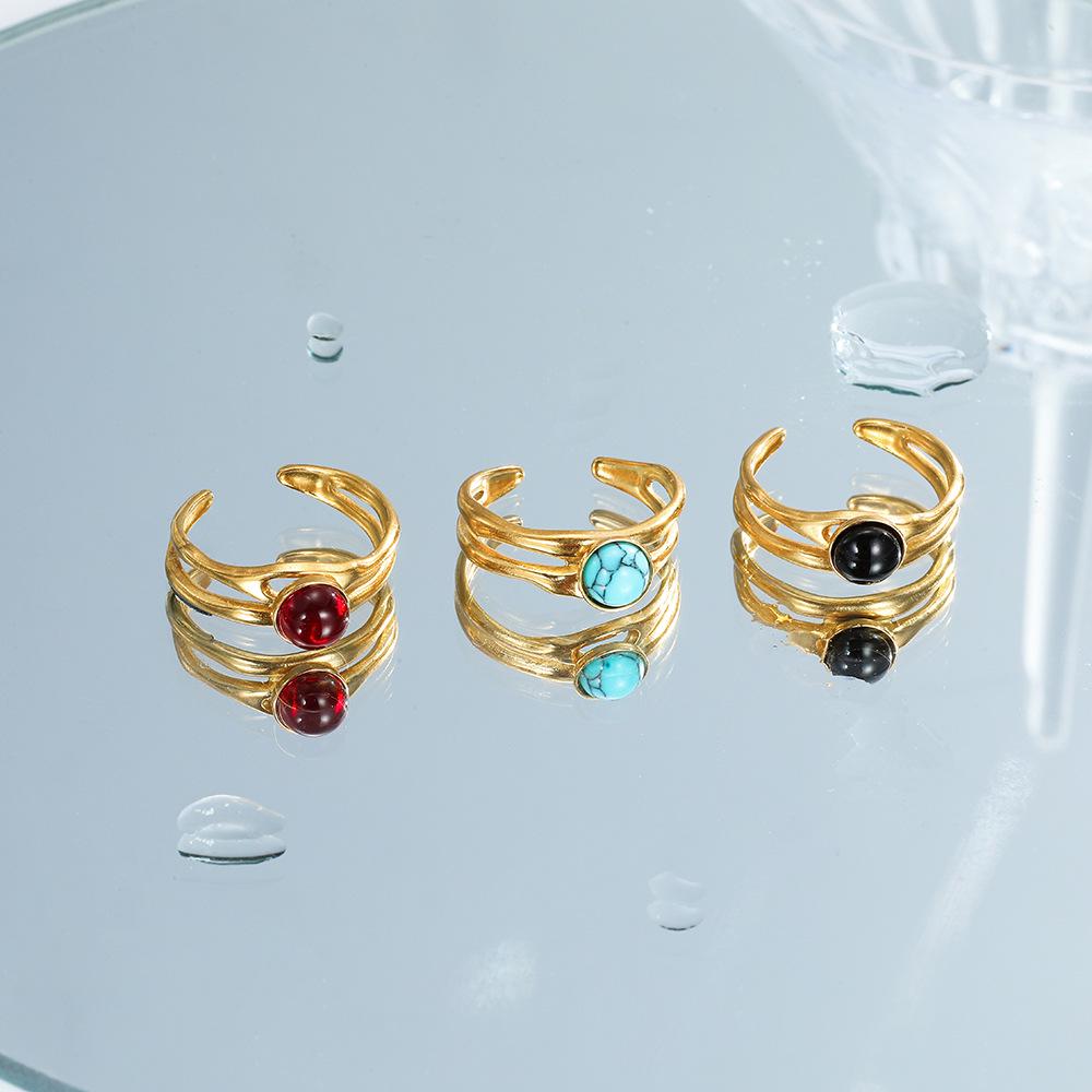 Gold-Tone Stainless Steel Hollow Finger Ring for Women - Non-Fading, Openable, Simple Design.