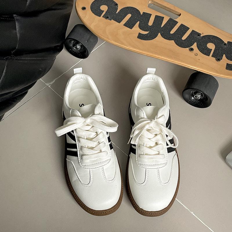 Classic Casual Explosion Retro Student Commuting Platform White Shoes Women's 2025 New Spring Versatile Sports Board Shoes