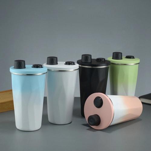 IOLOYU Tumbler with Straw and Lid, Spill-Proof, Car-Ready Insulated Mug, 600ml, Coffee Mug with Lid, Large Capacity, Straw, Stainless Steel Insulated