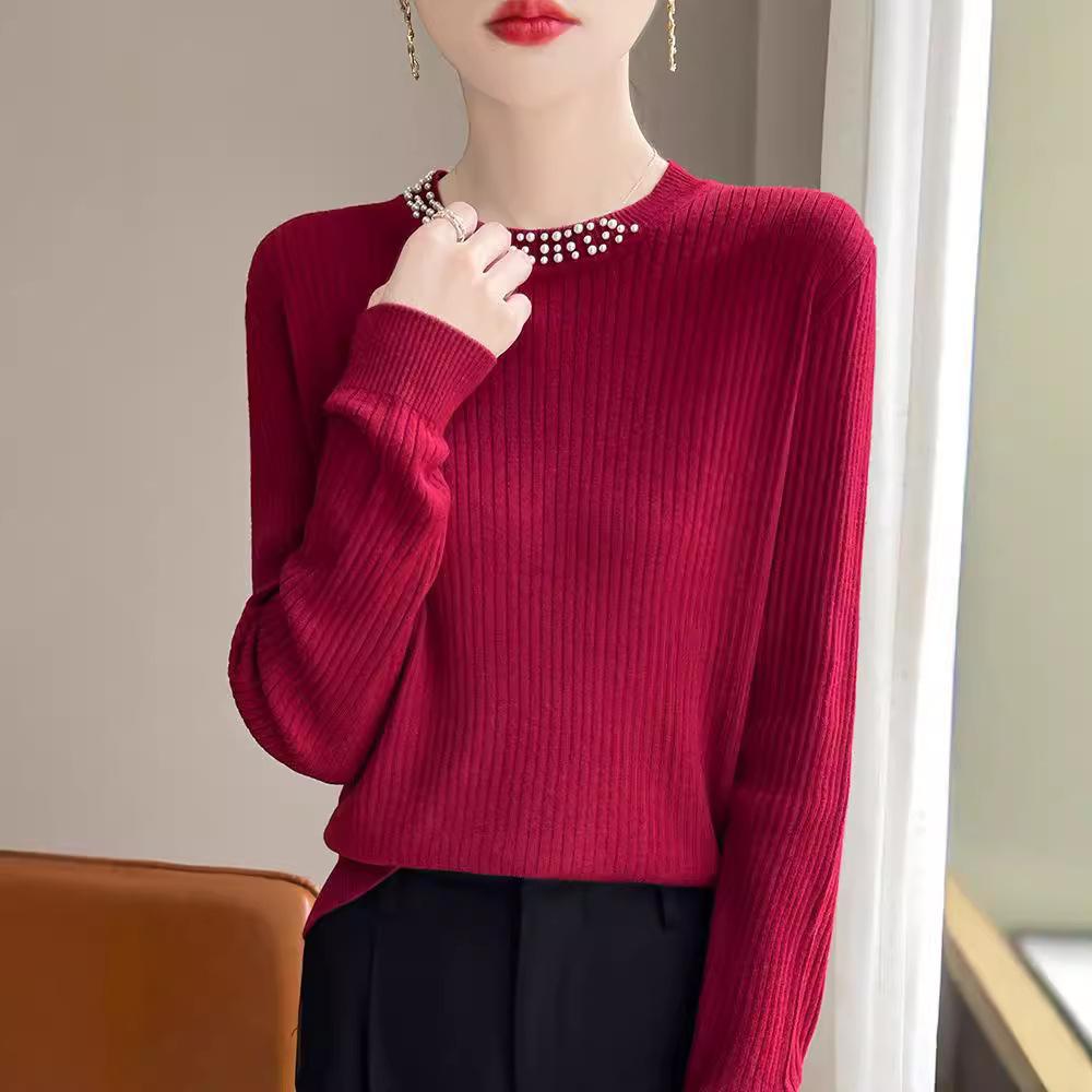 The New Autumn Round-neck Knitted Base Layer, Long-sleeved Women's Diamond-encrusted Solid Color Sweater, Loose