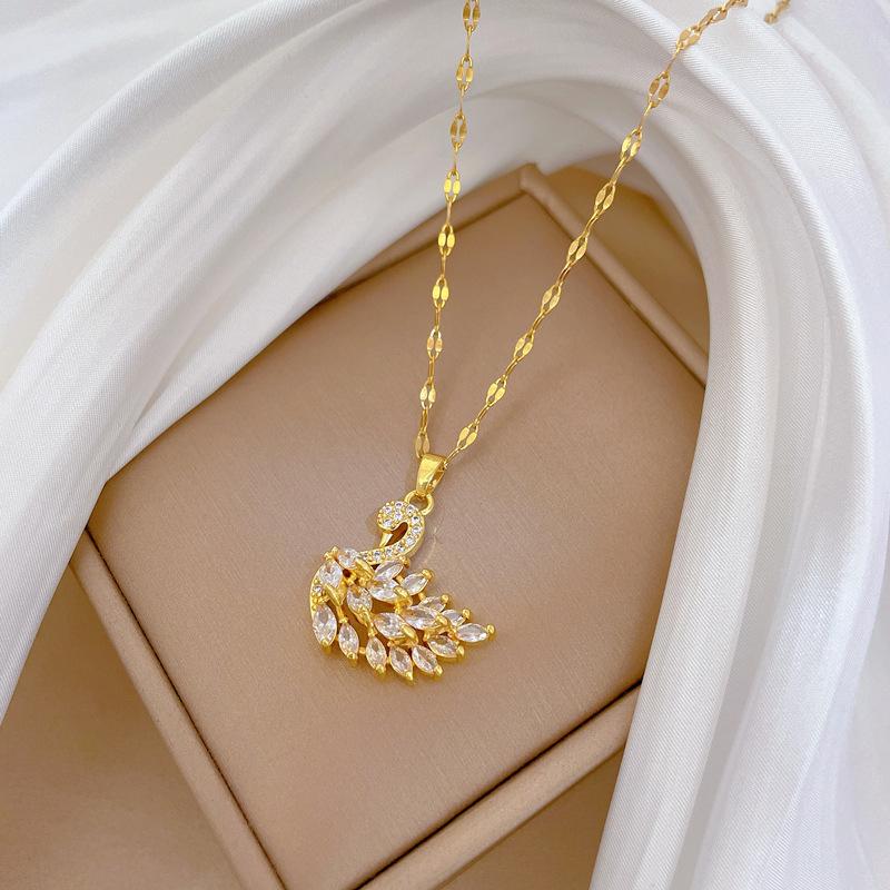 Stainless Steel Chain Necklaces for Women Luxury Bling Zircon Swan Pendant Necklace Classic Swan Jewelry Accessories Gifts
