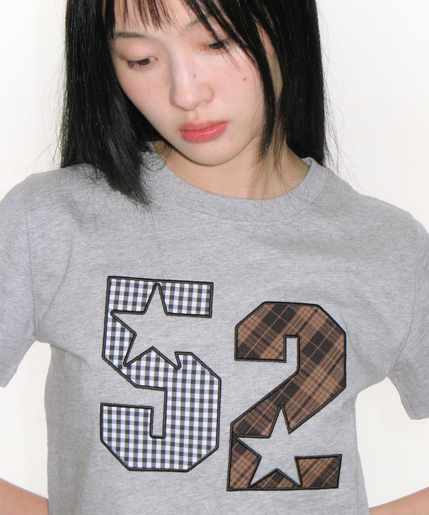 AMES-WORLDWIDE 52 Applique Tee Gray
