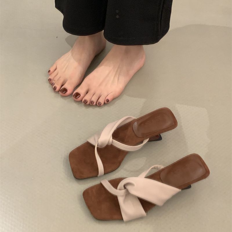 Wedge heel red French cool slippers fairy shoes wear 2025 new summer temperament with skirt sandals