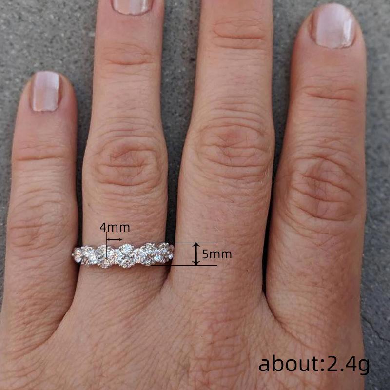 Elegant Simple Style Rings with Shiny Round Cubic Zirconia for Women Wedding Flashy Party Anniversary Gift Accessories