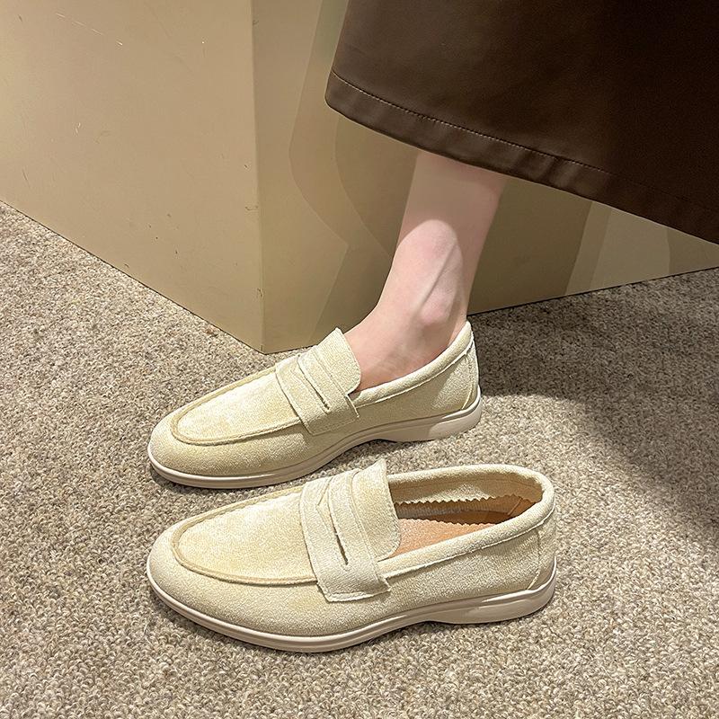Large size flat bottom single shoes women's 2025 new autumn casual shoes women's soft sole one pedal Doudou women's shoes