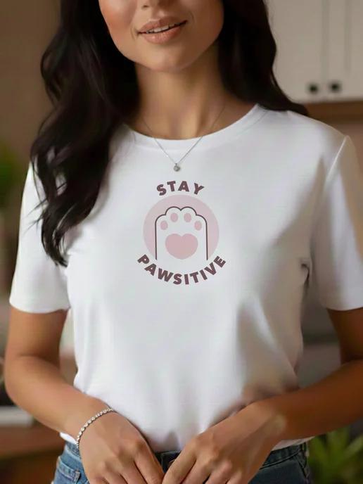 T-shirt with a cat paw print and Stay Positive slogan L